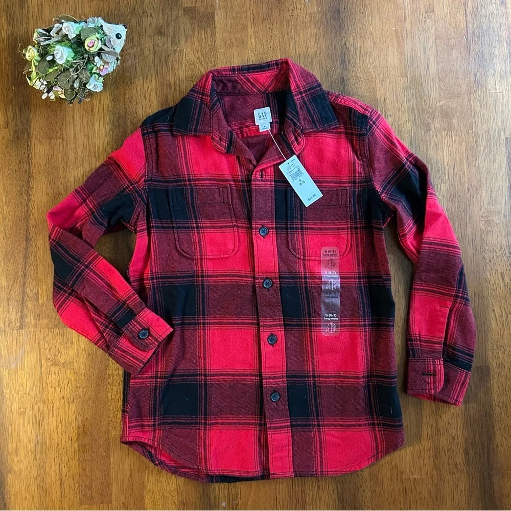Gap Flannel Button-Up | Classic Red & Black Buffalo Plaid | Boys Size 6–7 | NWT